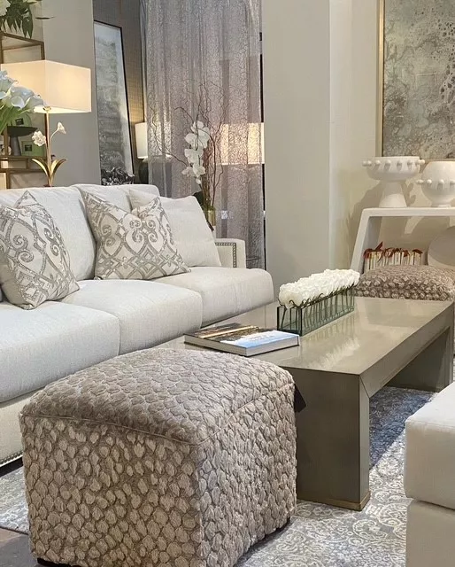 Showroom 1 69960e7ccebd0